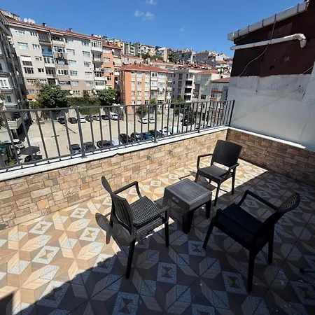 Uskudar 2 Bedroom Duplex *