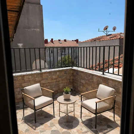 Uskudar 2 Bedroom Duplex