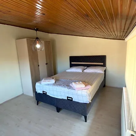 Uskudar 2 Bedroom Duplex Daire *